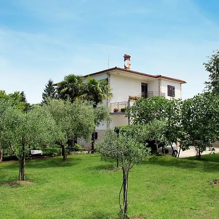 Landhaus Pinjol Apartment